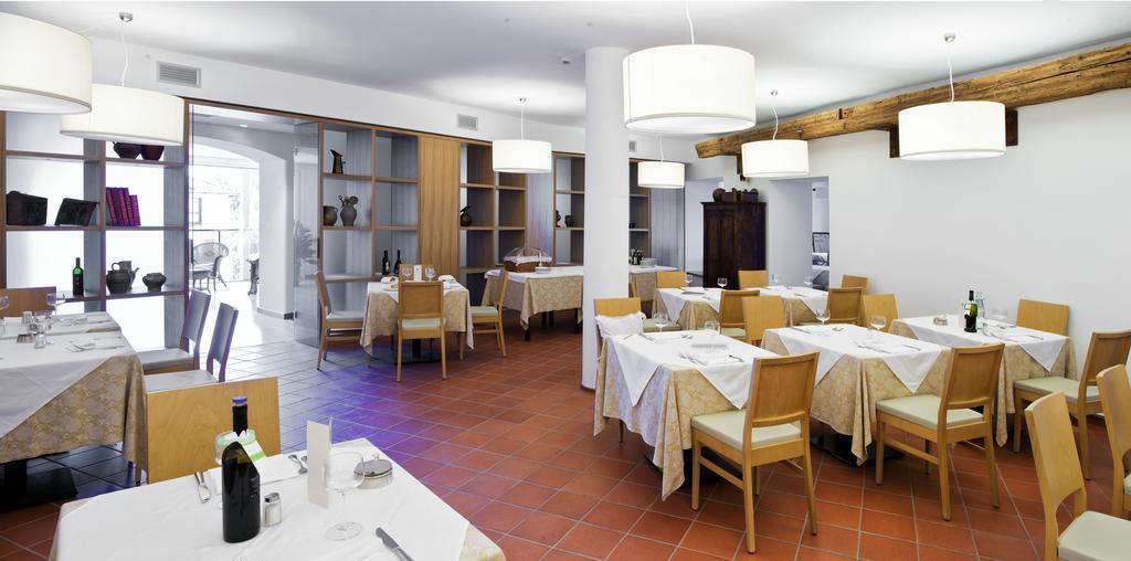Hotel Romanda Левіко-Терме Екстер'єр фото